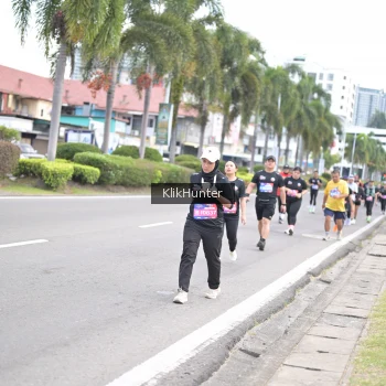 Runner Photo 3996594