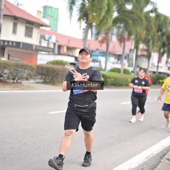 Runner Photo 3996617