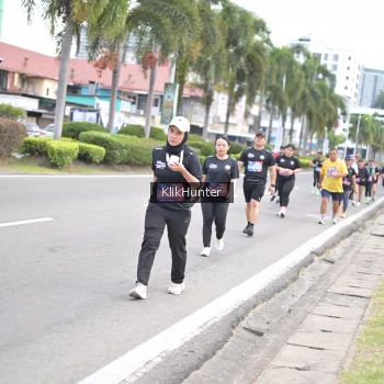 Runner Photo 3996620