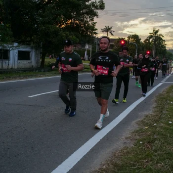 Runner Photo 3996626