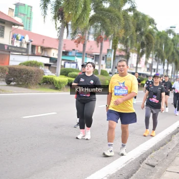 Runner Photo 3996627