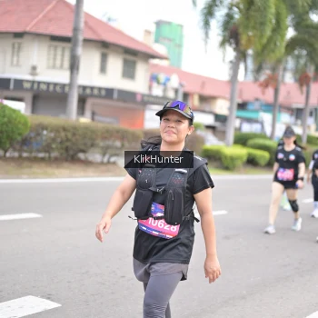 Runner Photo 3996635