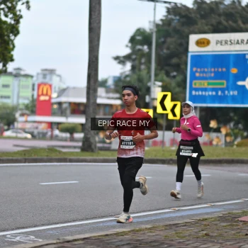 Runner Photo 3996643