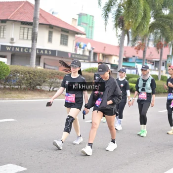 Runner Photo 3996646