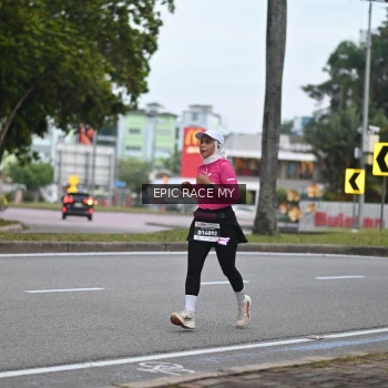 Runner Photo 3996663
