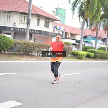 Runner Photo 3996666