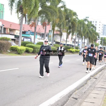 Runner Photo 3996693