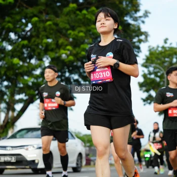 Runner Photo 3996697