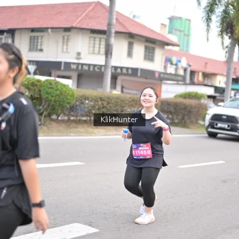 Runner Photo 3996711