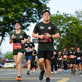 Runner Photo 3996715