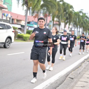 Runner Photo 3996716