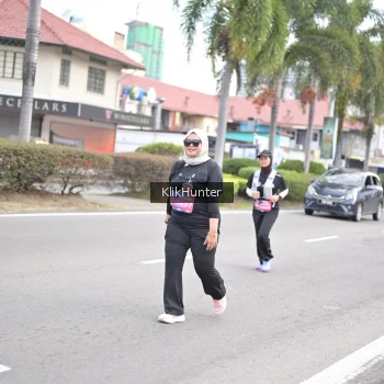 Runner Photo 3996717