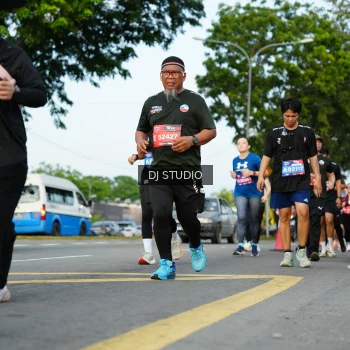 Runner Photo 3996732