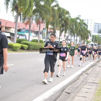 Runner Photo 3996750