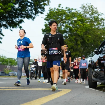 Runner Photo 3996752