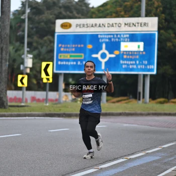 Runner Photo 3996760