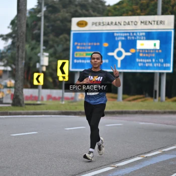 Runner Photo 3996767