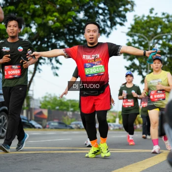 Runner Photo 3996840