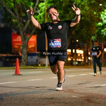 Runner Photo 3996860