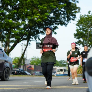 Runner Photo 3996940