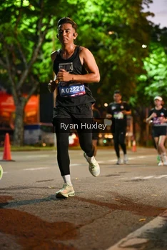Runner Photo 3996942