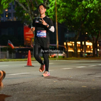 Runner Photo 3996972