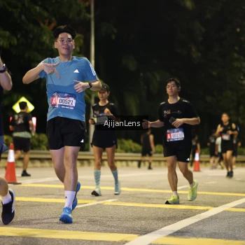 Runner Photo 3996973