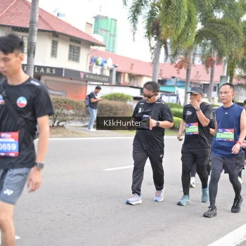 Runner Photo 3996983