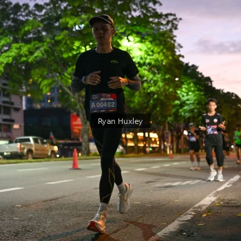 Runner Photo 3996990