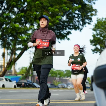 Runner Photo 3996995