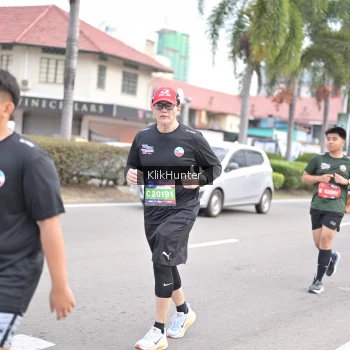 Runner Photo 3996997
