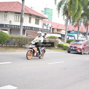 Runner Photo 3997017