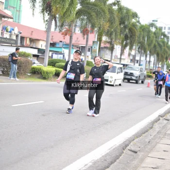Runner Photo 3997056