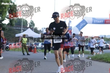 Runner Photo 399716