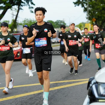 Runner Photo 3997193
