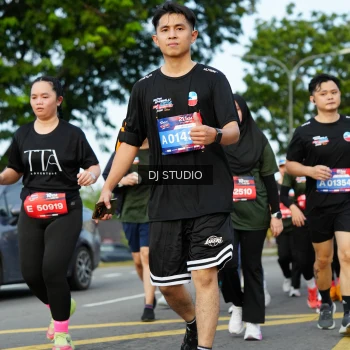 Runner Photo 3997379