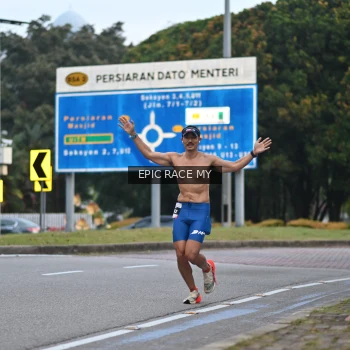 Runner Photo 3997441