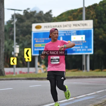 Runner Photo 3997483