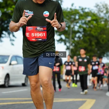 Runner Photo 3997494
