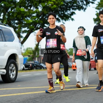 Runner Photo 3997518