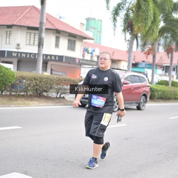 Runner Photo 3997528