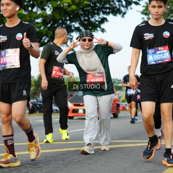 Runner Photo 3997536