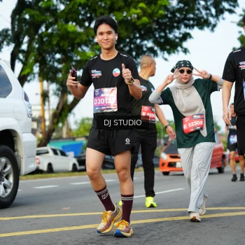 Runner Photo 3997537