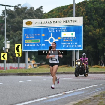Runner Photo 3997543