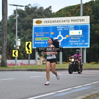 Runner Photo 3997554