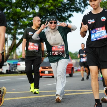 Runner Photo 3997571