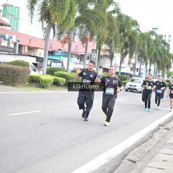 Runner Photo 3997574