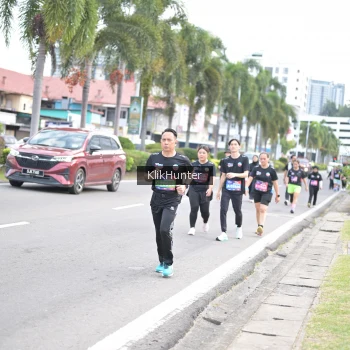 Runner Photo 3997575