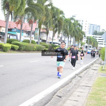 Runner Photo 3997635