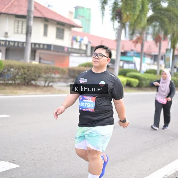 Runner Photo 3997643